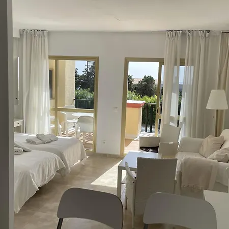 Διαμέρισμα Estudio Primera Linea 50 Mtrs Playa. Fibra 600mb