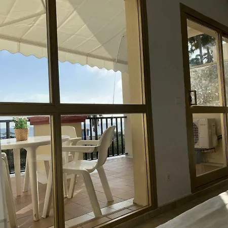 Apartment Estudio Primera Linea 50 Mtrs Playa. Fibra 600mb Marbella