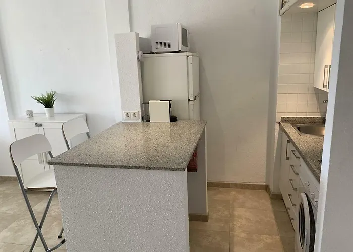 Appartamento Estudio Primera Linea 50 Mtrs Playa. Fibra 600mb Marbella