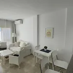 Διαμέρισμα Estudio Primera Linea 50 Mtrs Playa. Fibra 600mb Μαρμπέλλα