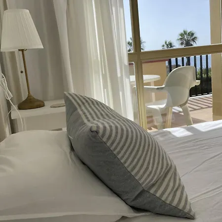 Estudio Primera Linea 50 Mtrs Playa. Fibra 600mb Marbella