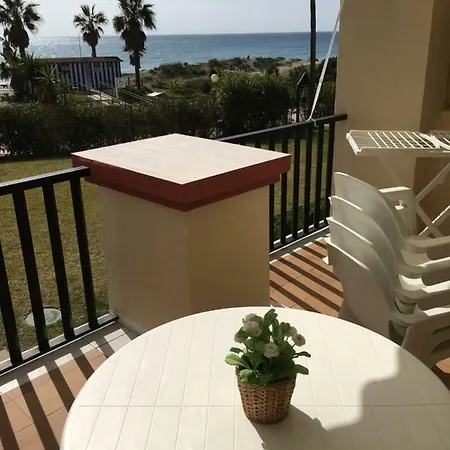 Apartamento Estudio Primera Linea 50 Mtrs Playa. Fibra 600mb *