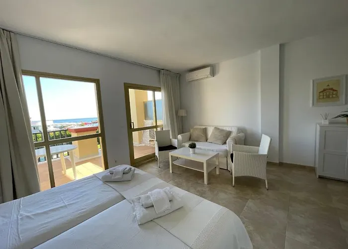 Estudio Primera Linea 50 Mtrs Playa. Fibra 600mb Marbella