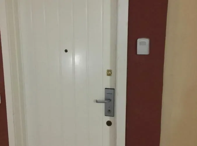 Estudio Primera Linea 50 Mtrs Playa. Fibra 600mb * Marbella