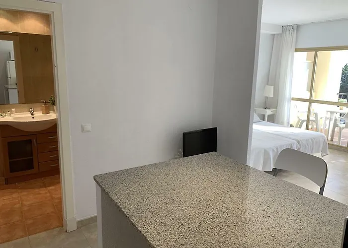 Apartmán Estudio Primera Linea 50 Mtrs Playa. Fibra 600mb Marbella