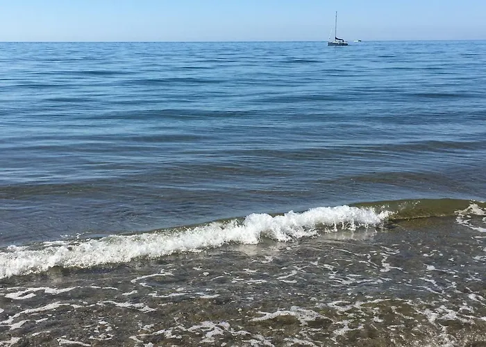 Apartmán Estudio Primera Linea 50 Mtrs Playa. Fibra 600mb Marbella