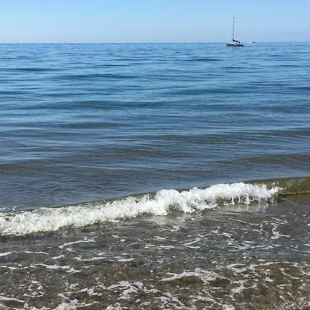 Apartment Estudio Primera Linea 50 Mtrs Playa. Fibra 600mb Marbella